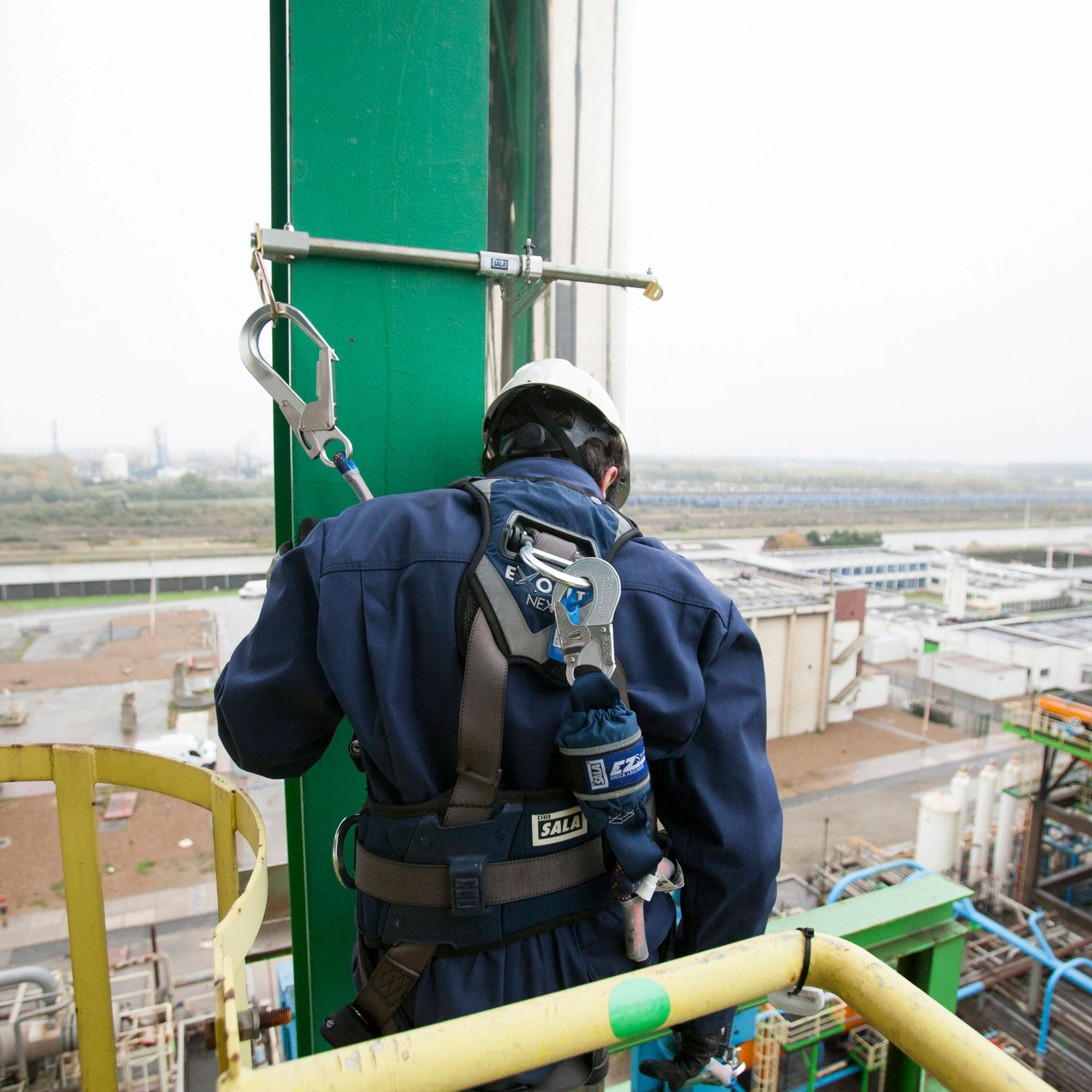 HORIZONTAL OR VERTICAL Fixed Beam Anchor